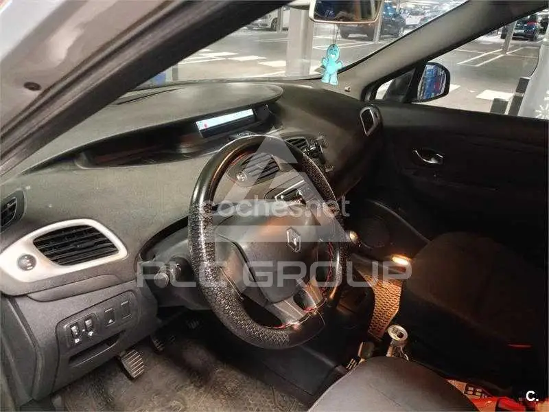 2009 Renault Scenic
