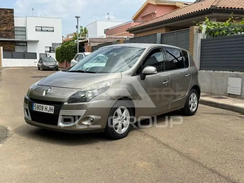 2009 Renault Scenic