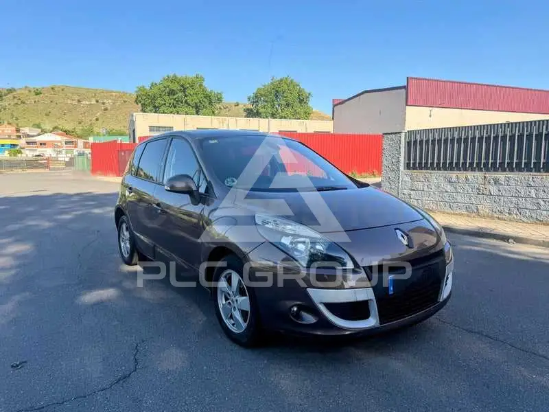 2009 Renault Scenic
