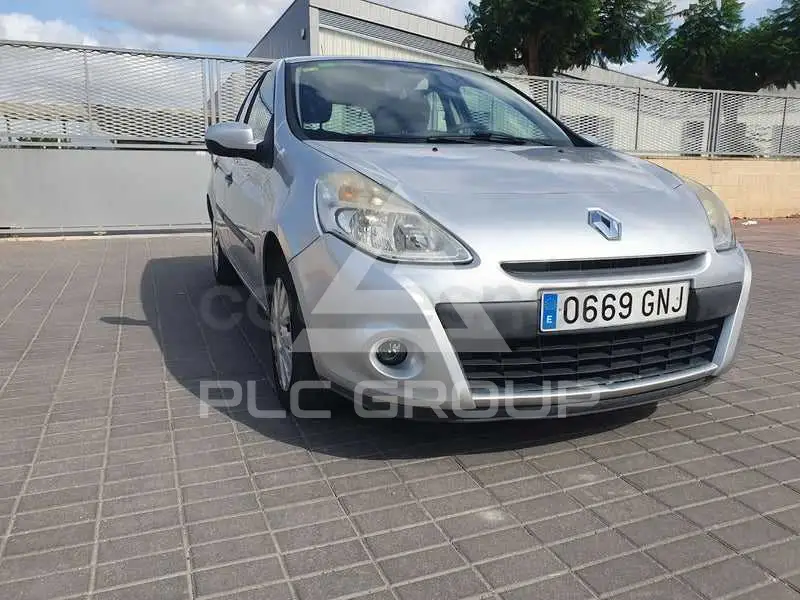 2009 Renault Clio