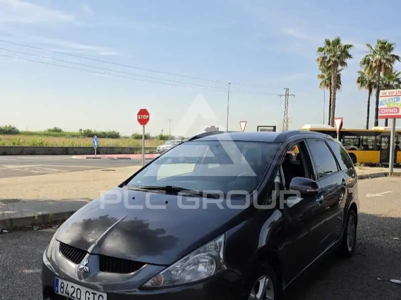 2010 Mitsubishi Grandis