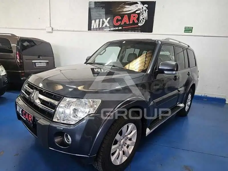2010 Mitsubishi MONTERO