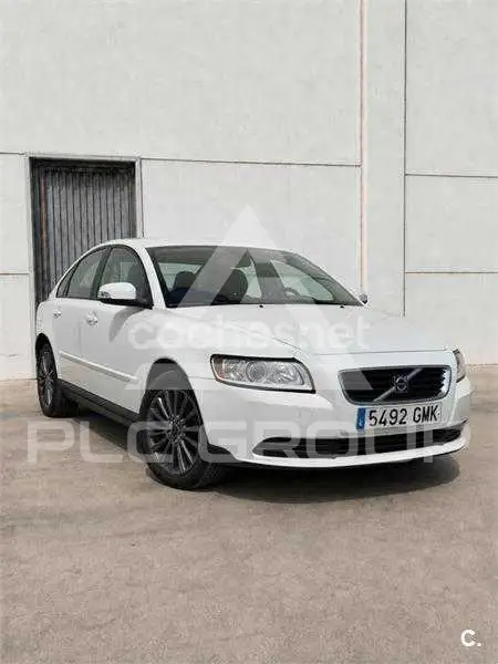 2010 Volvo S40