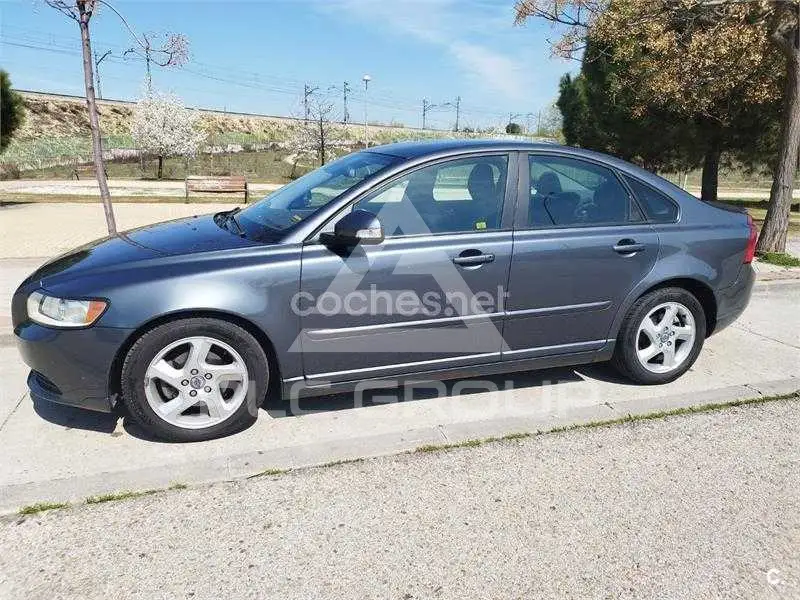 2010 Volvo S40