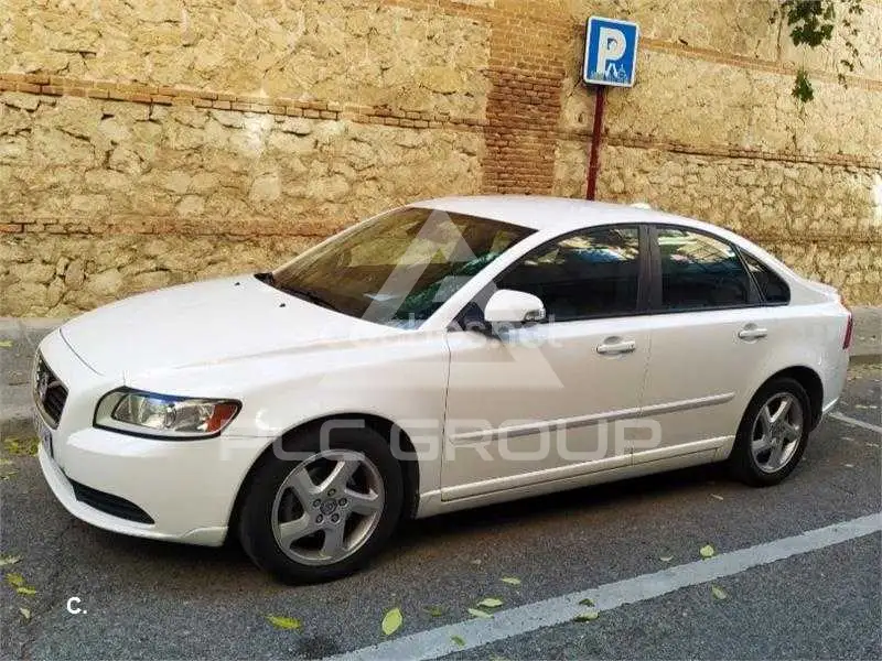 2010 Volvo S40