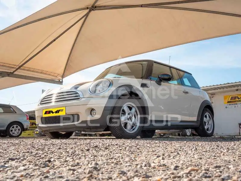 2010 Mini COOPER