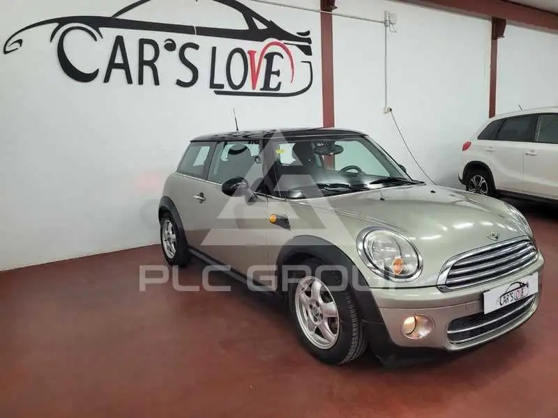 2010 Mini COOPER