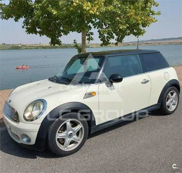 2010 Mini COOPER
