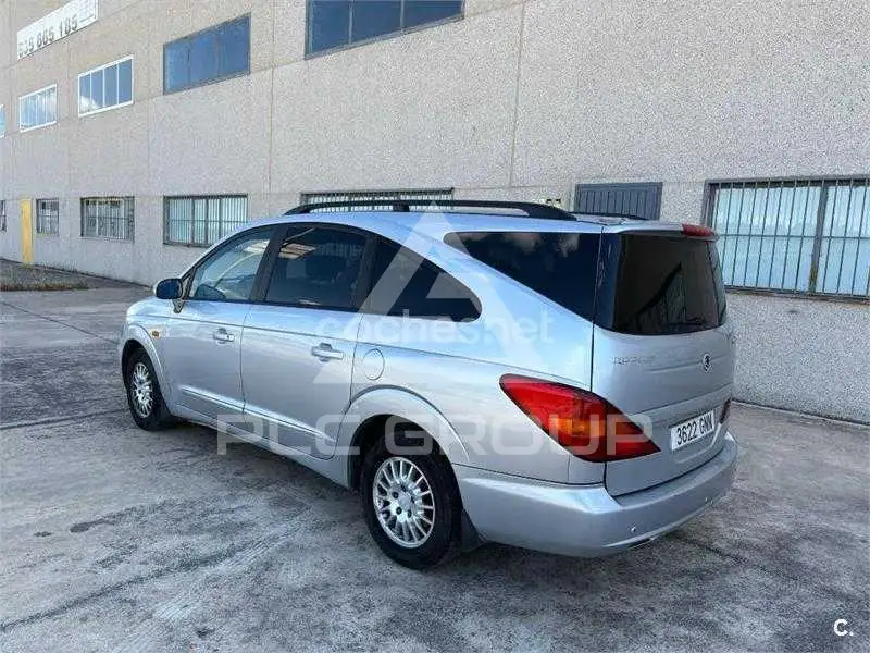 2010 Ssangyong Rodius