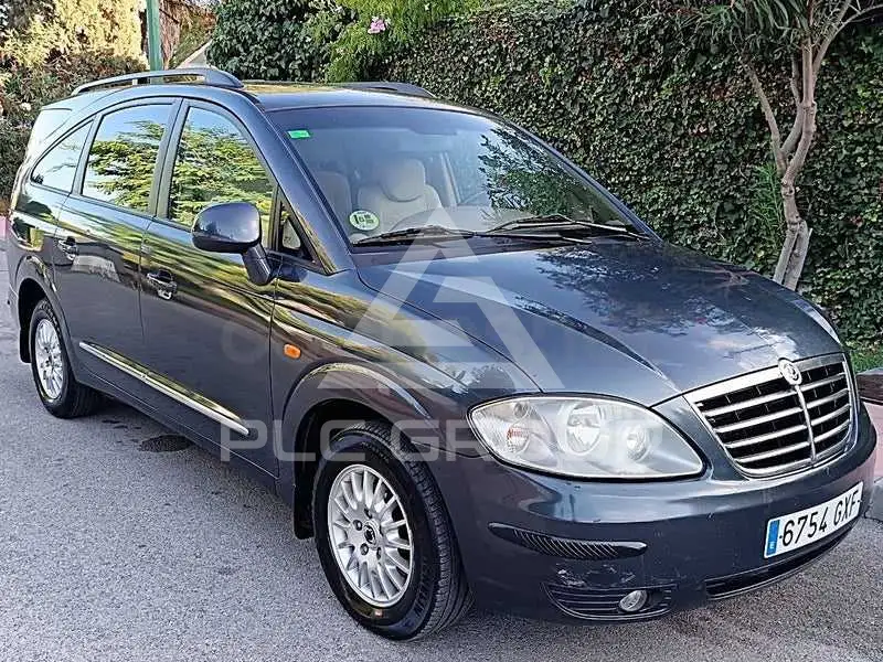 2010 Ssangyong Rodius