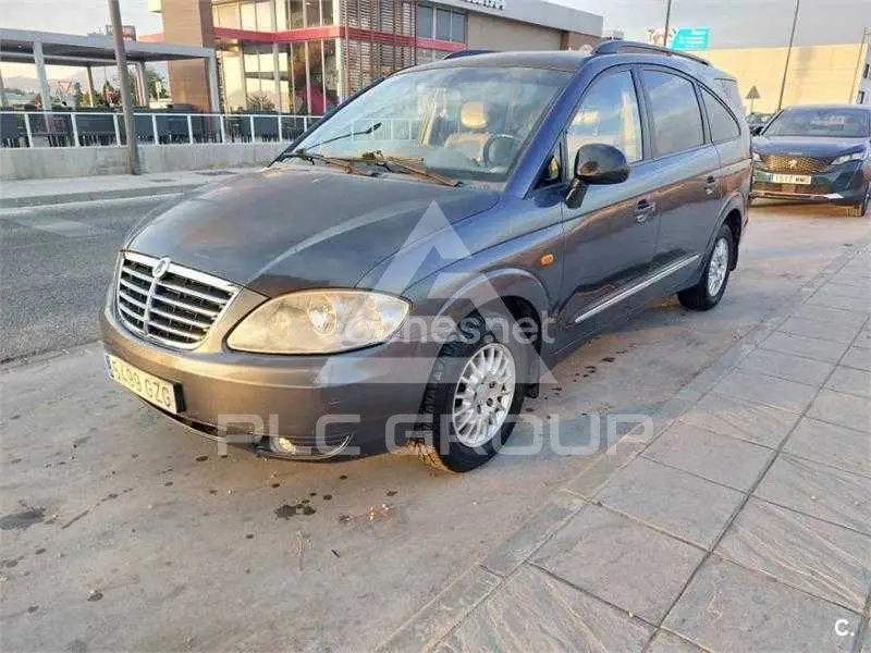 2010 Ssangyong Rodius