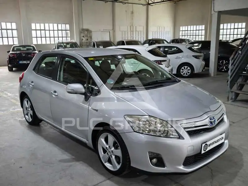 2010 Toyota AURIS