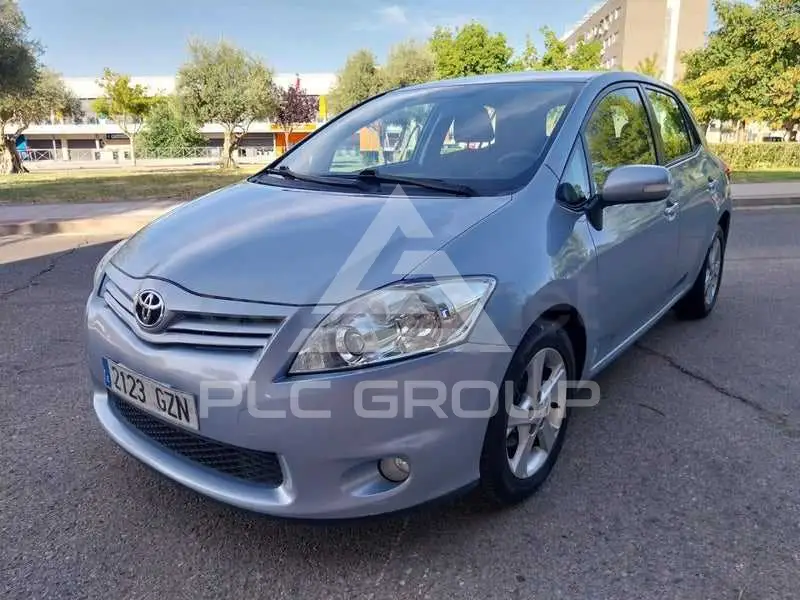 2010 Toyota AURIS