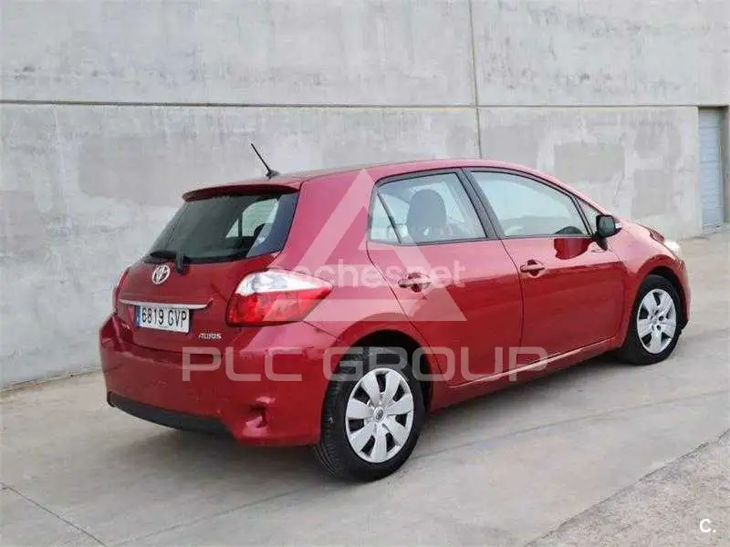 2010 Toyota AURIS