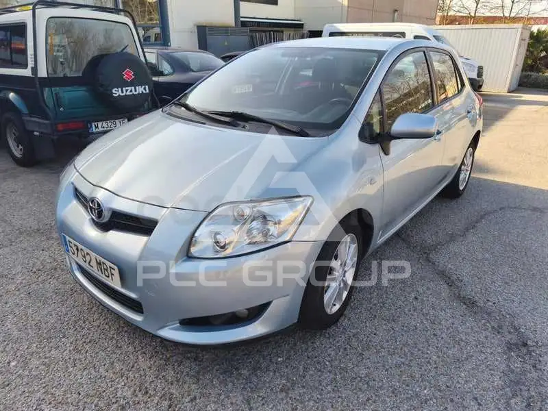 2010 Toyota AURIS