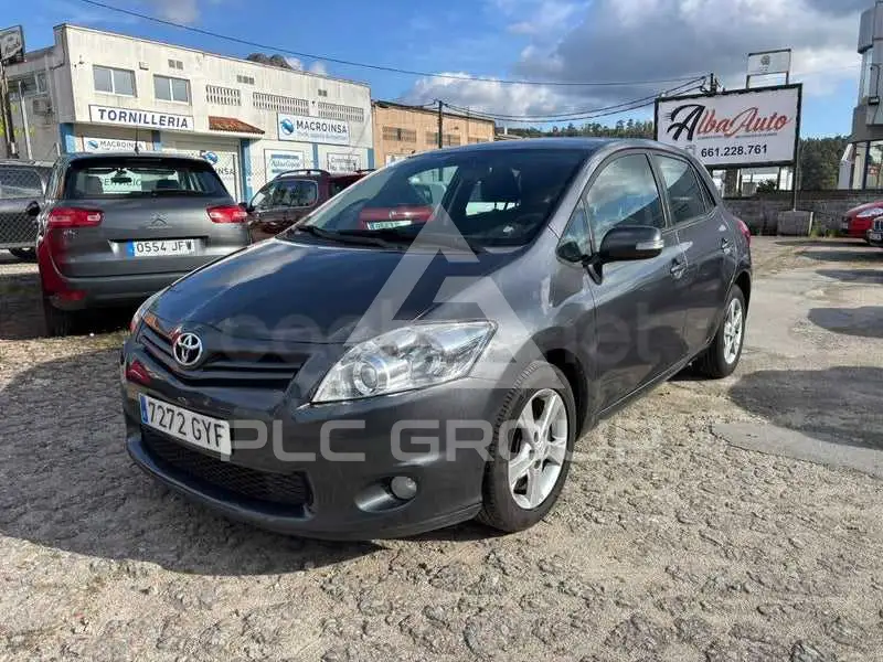 2010 Toyota AURIS
