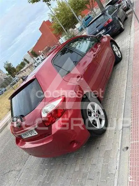 2010 Toyota AURIS