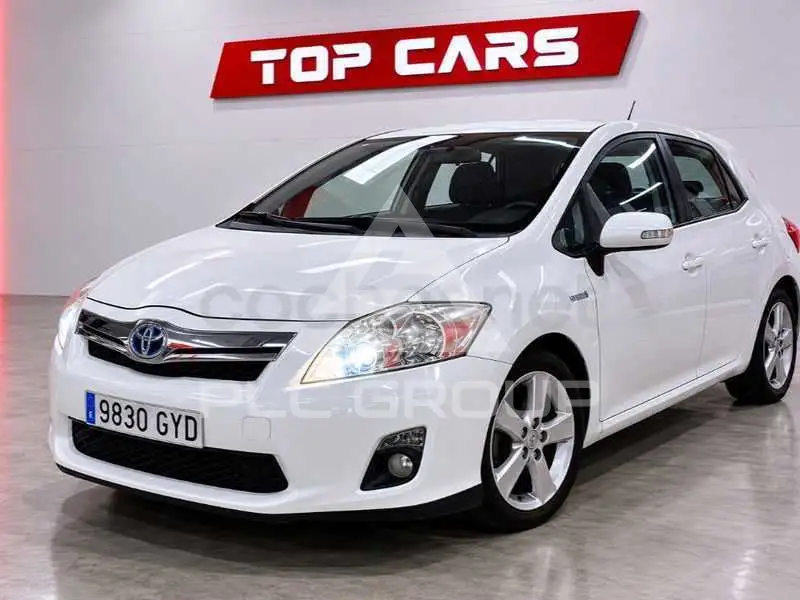 2010 Toyota AURIS