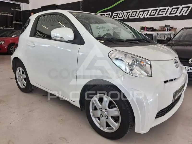 2010 Toyota IQ
