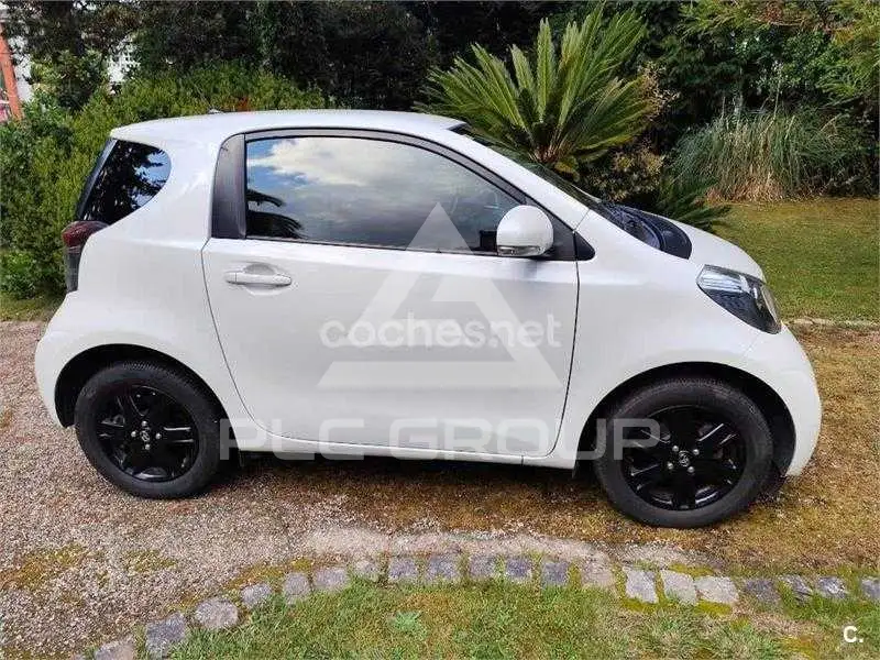 2010 Toyota IQ