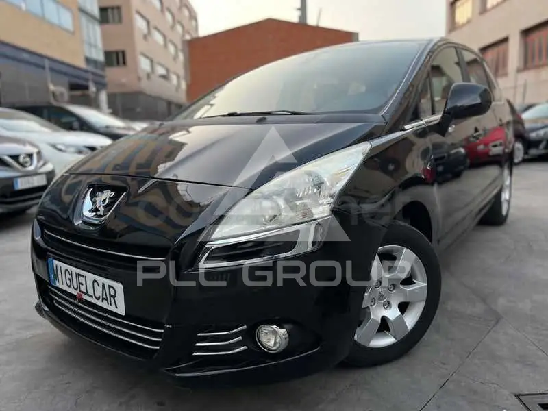 2010 Peugeot 5008