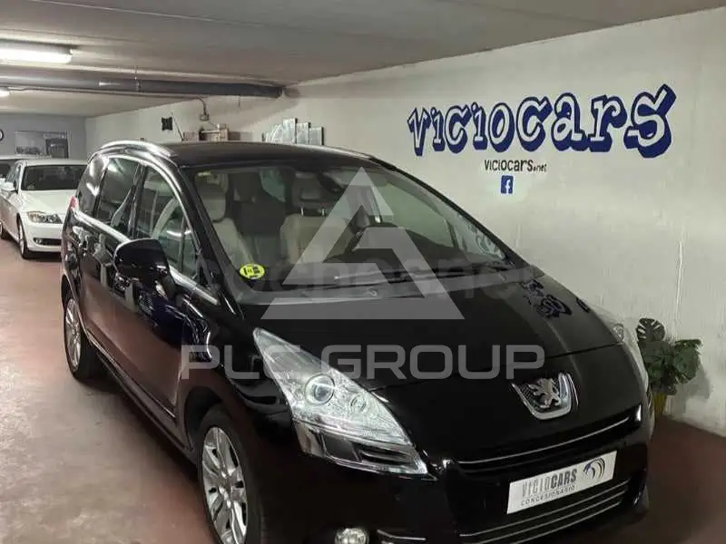 2010 Peugeot 5008