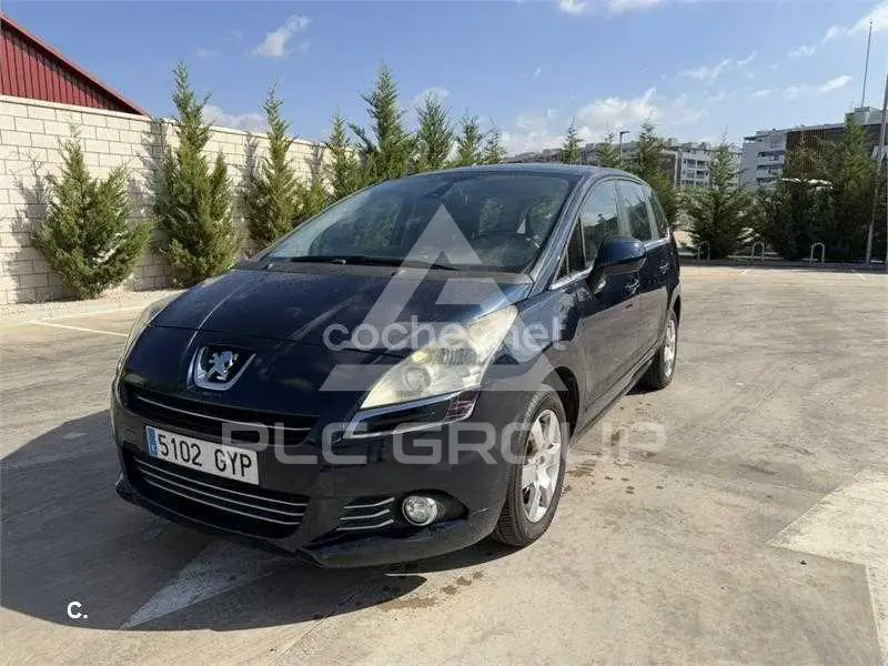 2010 Peugeot 5008
