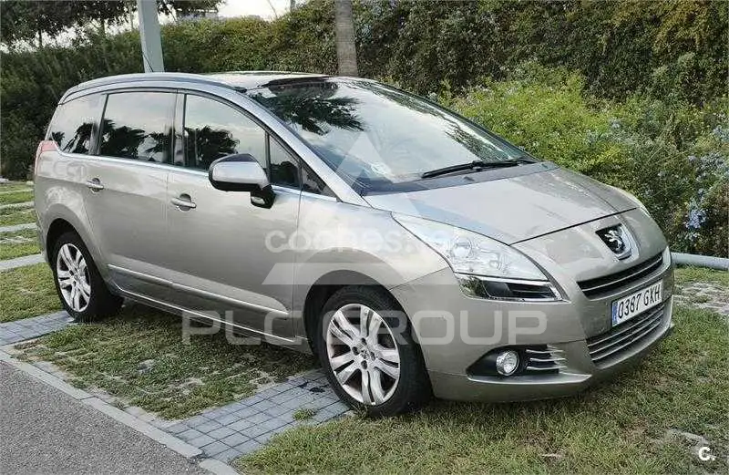 2010 Peugeot 5008