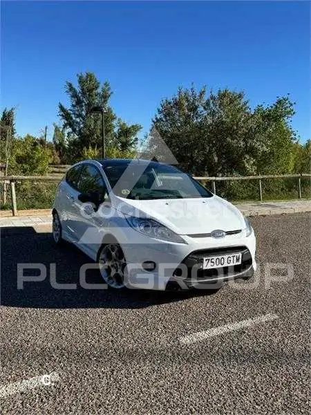 2010 Ford FIESTA
