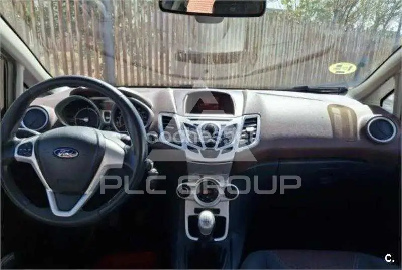 2010 Ford FIESTA