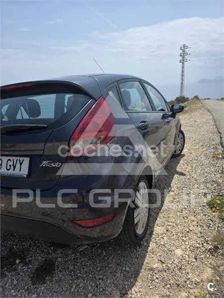 2010 Ford FIESTA