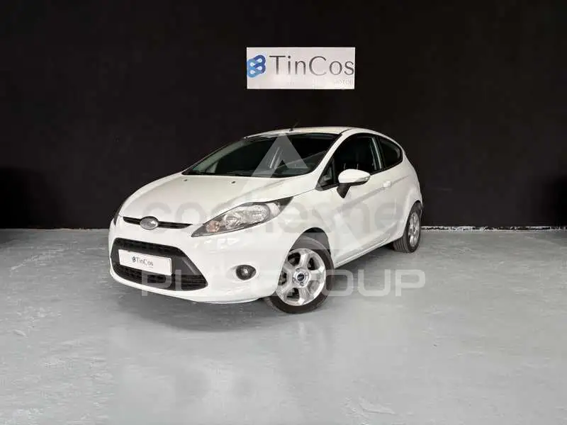 2010 Ford FIESTA