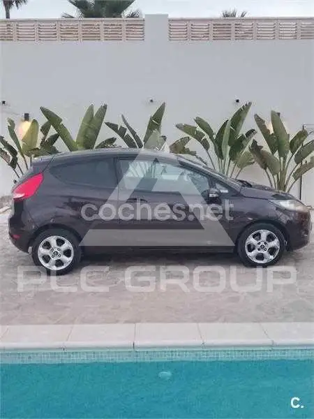 2010 Ford FIESTA