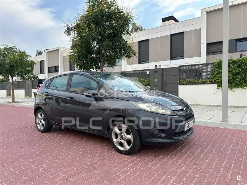 2010 Ford FIESTA