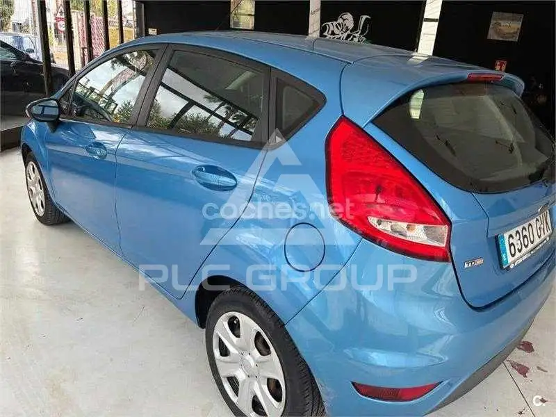 2010 Ford FIESTA