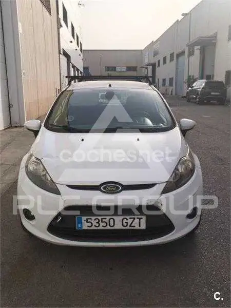 2010 Ford FIESTA