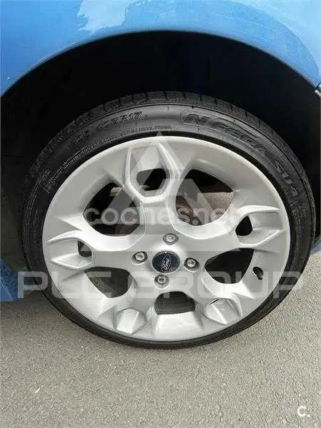 2010 Ford FIESTA
