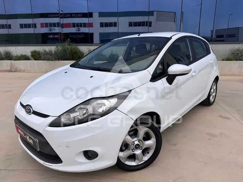 2010 Ford FIESTA