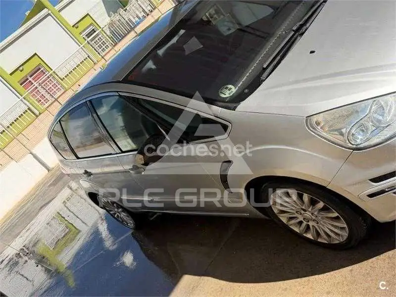 2010 Ford S-Max