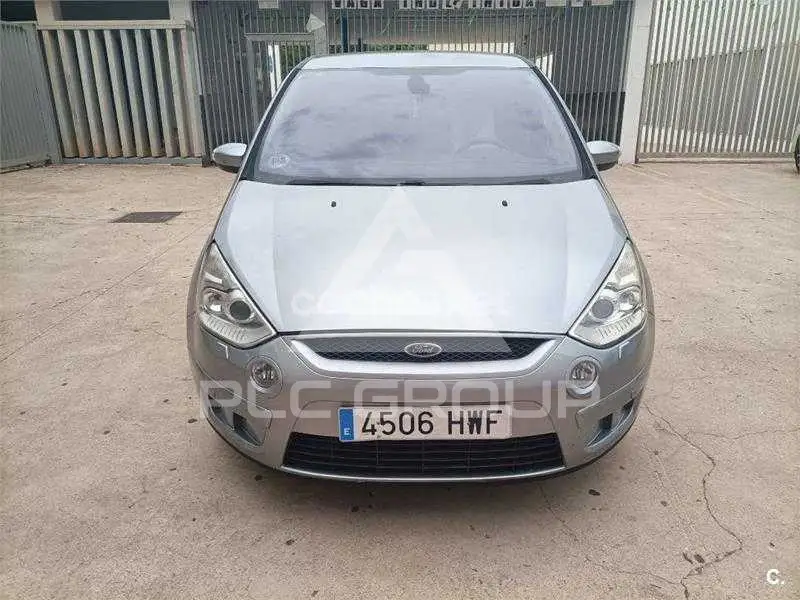 2010 Ford S-Max