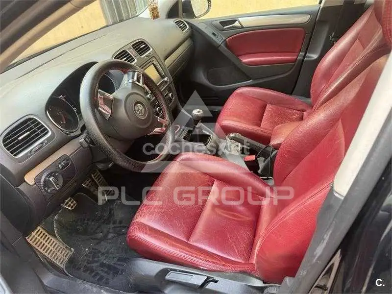 2010 Volkswagen GOLF