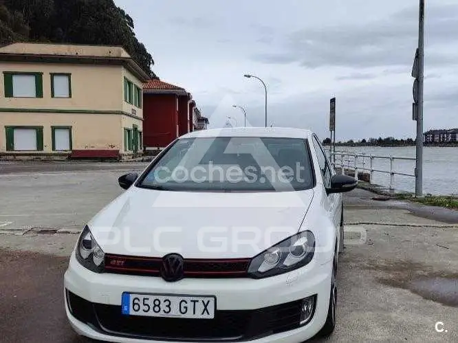 2010 Volkswagen GOLF