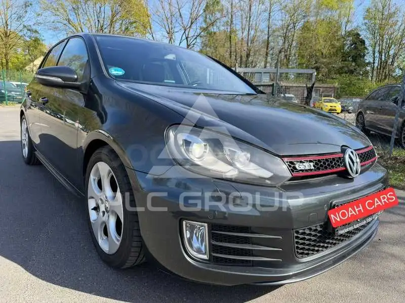 2010 Volkswagen GOLF