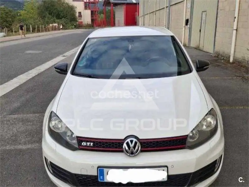 2010 Volkswagen GOLF