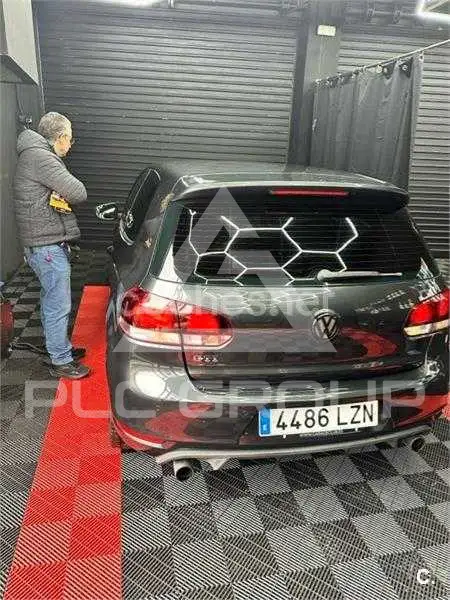 2010 Volkswagen GOLF