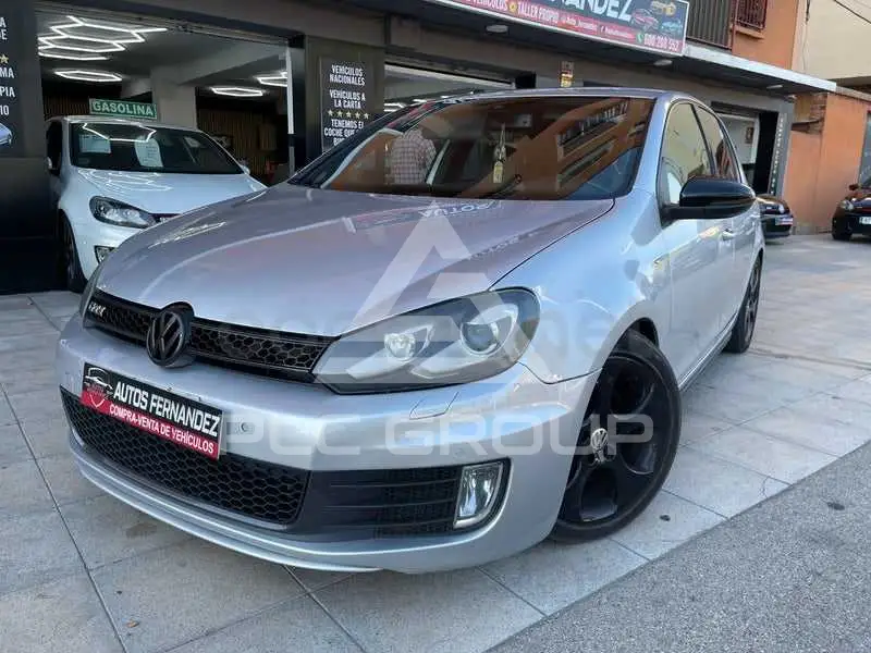 2010 Volkswagen GOLF