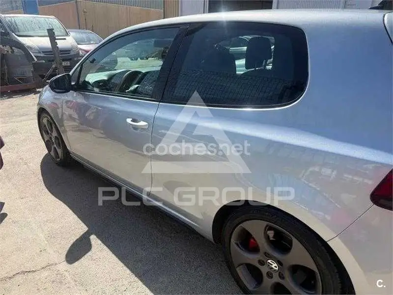 2010 Volkswagen GOLF
