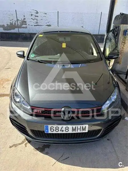 2010 Volkswagen GOLF