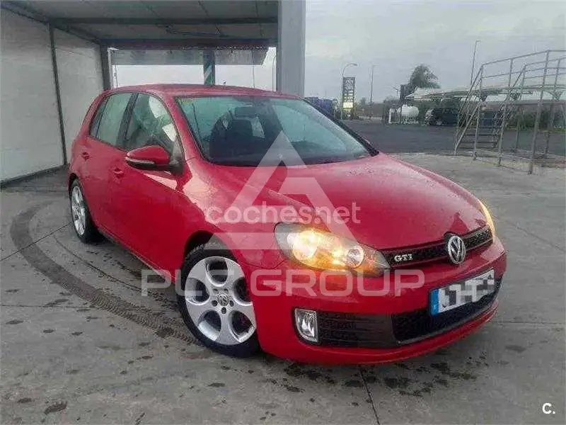 2010 Volkswagen GOLF