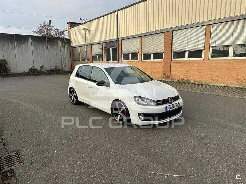 2010 Volkswagen GOLF